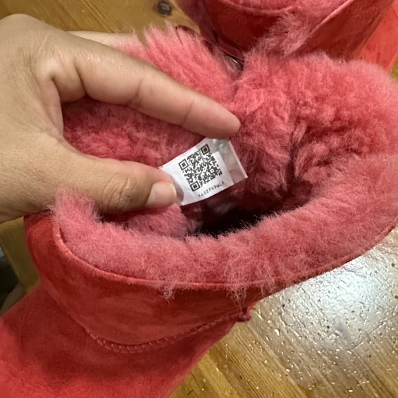 UGG Suede Mini Bailey Bow II Boots in Red - Picture 3 of 15